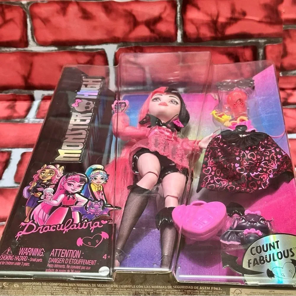 Monster High doll Draculaura count fabulous
